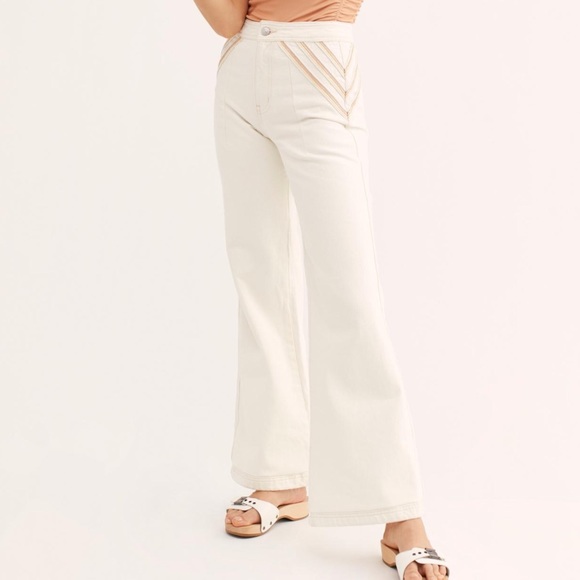 We the Free People Over the Rainbow Off White Jeans size 31 Festival - Picture 2 of 7